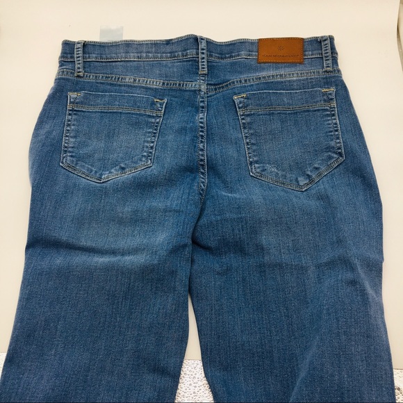 12 Isaac Mizrahi TRUE DENIM Removed Patch Jeans - Picture 12 of 14